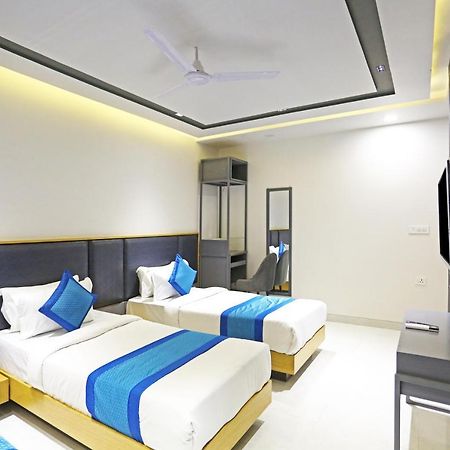 Hotel Apple Villa - Near Delhi Airport With Free Airport Transsfer New Delhi Exteriör bild