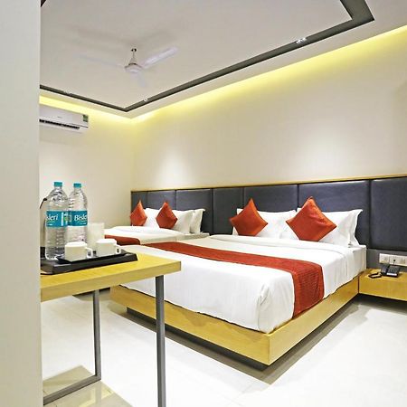Hotel Apple Villa - Near Delhi Airport With Free Airport Transsfer New Delhi Exteriör bild