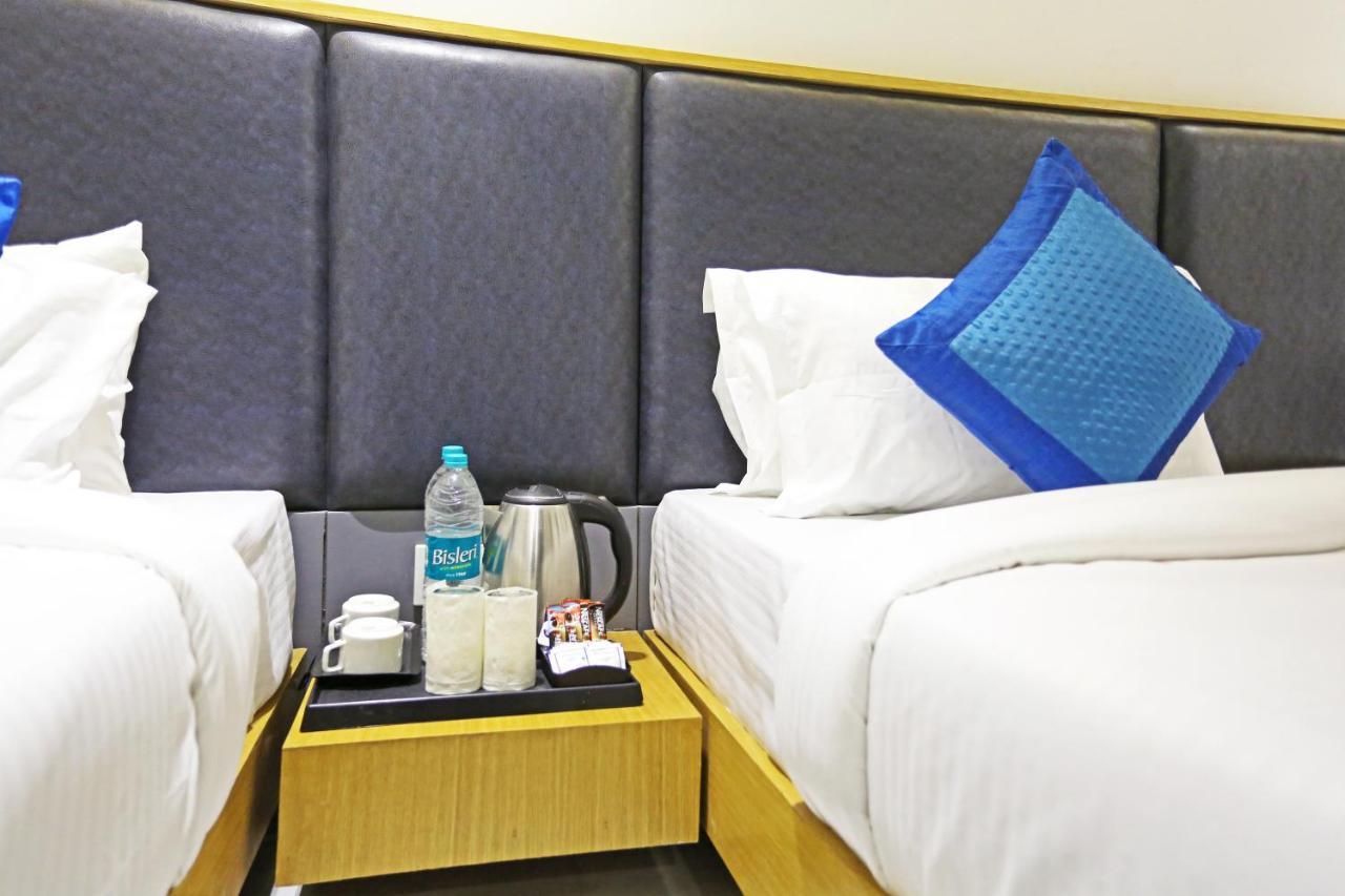 Hotel Apple Villa - Near Delhi Airport With Free Airport Transsfer New Delhi Exteriör bild