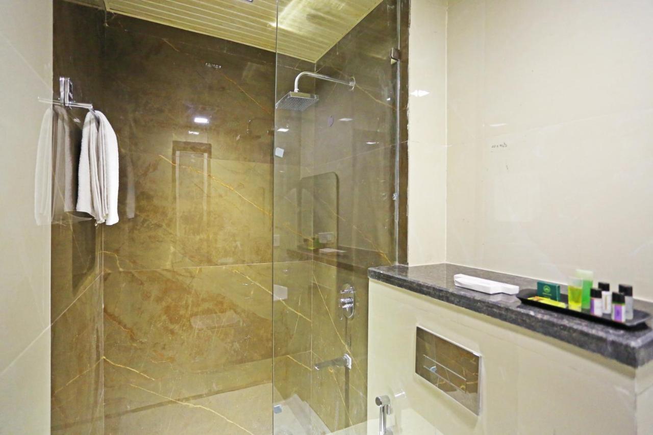 Hotel Apple Villa - Near Delhi Airport With Free Airport Transsfer New Delhi Exteriör bild