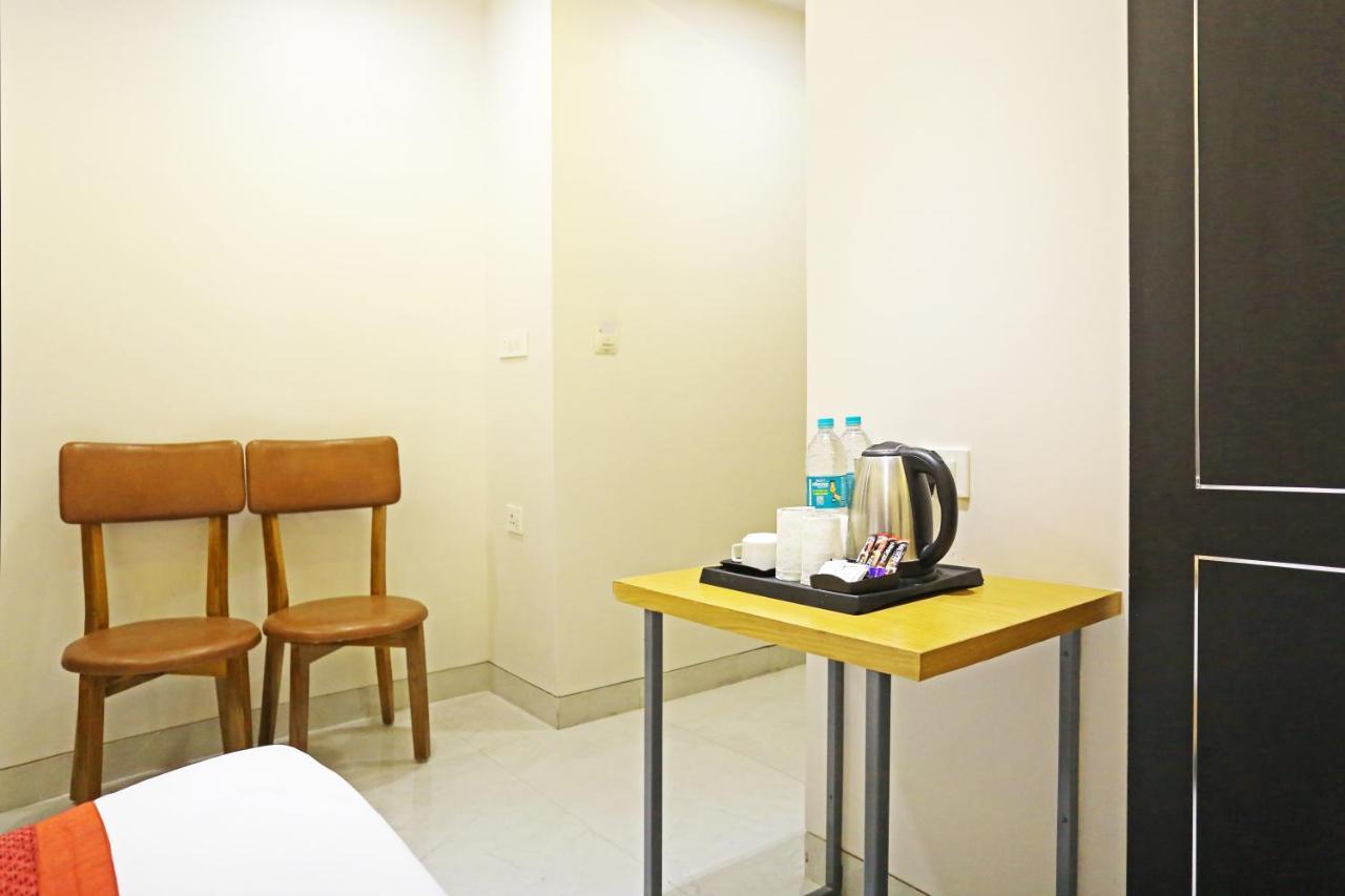 Hotel Apple Villa - Near Delhi Airport With Free Airport Transsfer New Delhi Exteriör bild