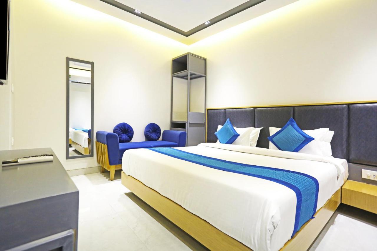 Hotel Apple Villa - Near Delhi Airport With Free Airport Transsfer New Delhi Exteriör bild