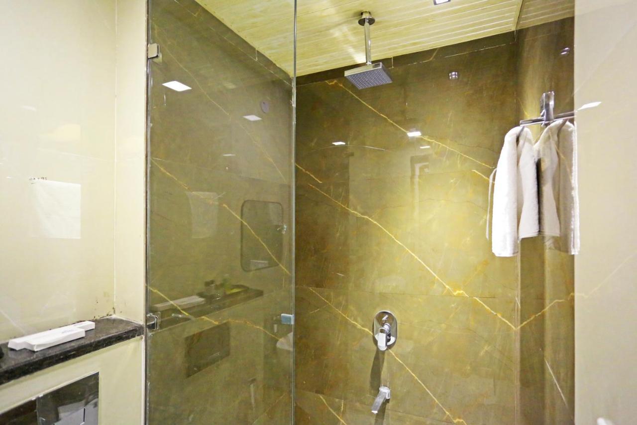 Hotel Apple Villa - Near Delhi Airport With Free Airport Transsfer New Delhi Exteriör bild
