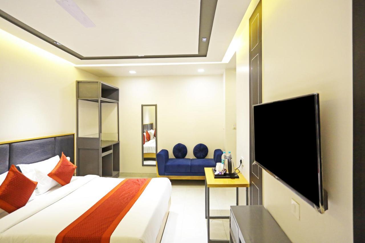 Hotel Apple Villa - Near Delhi Airport With Free Airport Transsfer New Delhi Exteriör bild
