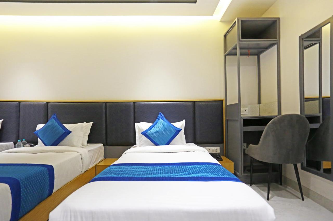 Hotel Apple Villa - Near Delhi Airport With Free Airport Transsfer New Delhi Exteriör bild