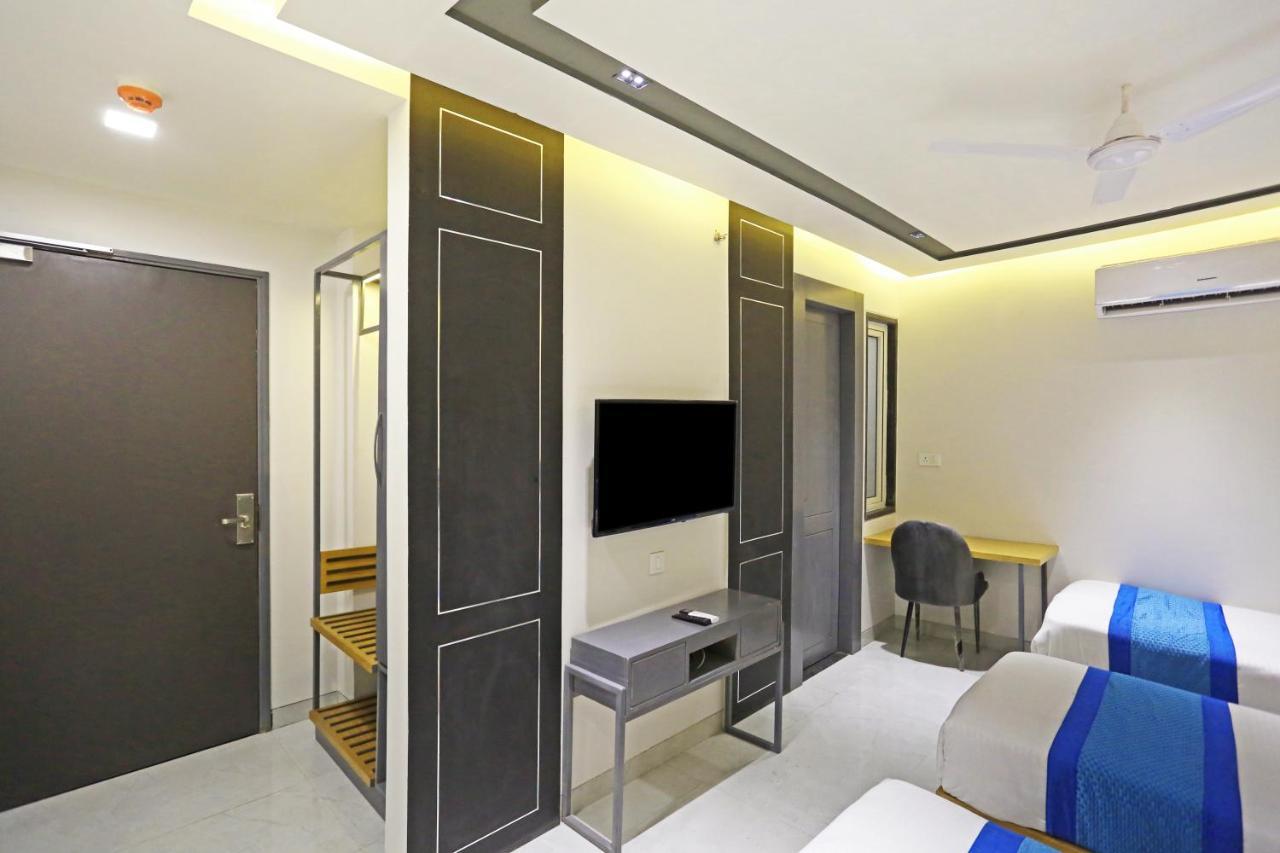 Hotel Apple Villa - Near Delhi Airport With Free Airport Transsfer New Delhi Exteriör bild
